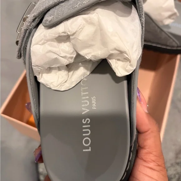 Louis Vuitton Cosy Grey Monogram Mule Women's Size 40 - Picture 2 of 3